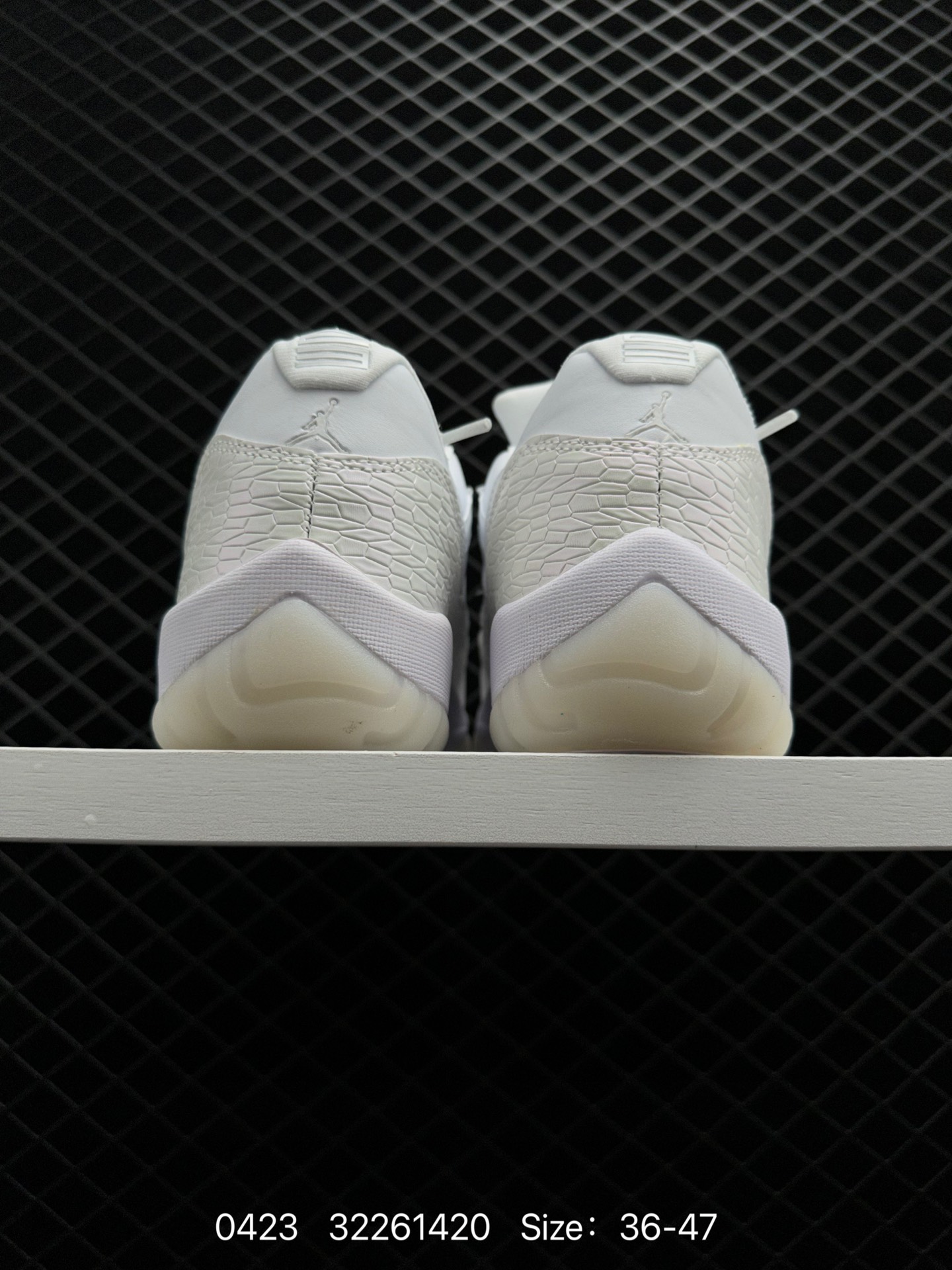 Air Jordan 11 Retro “Concord”